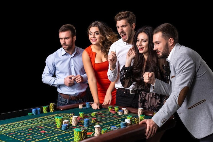 coloksgp login French Roulette table on mobile phone with wheel, betting grid, and live dealer visible